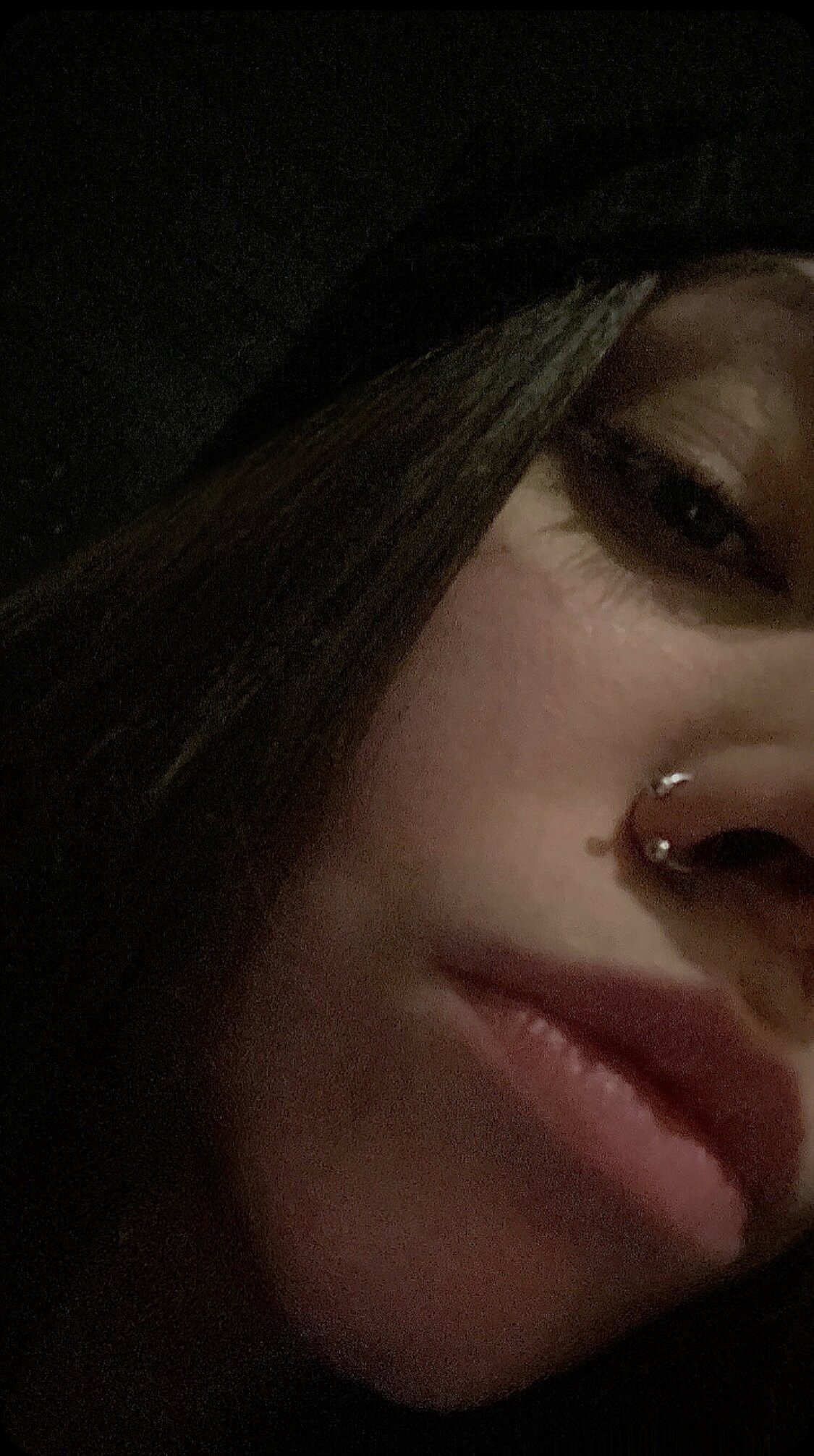 Image AmberVirginAlycia 11