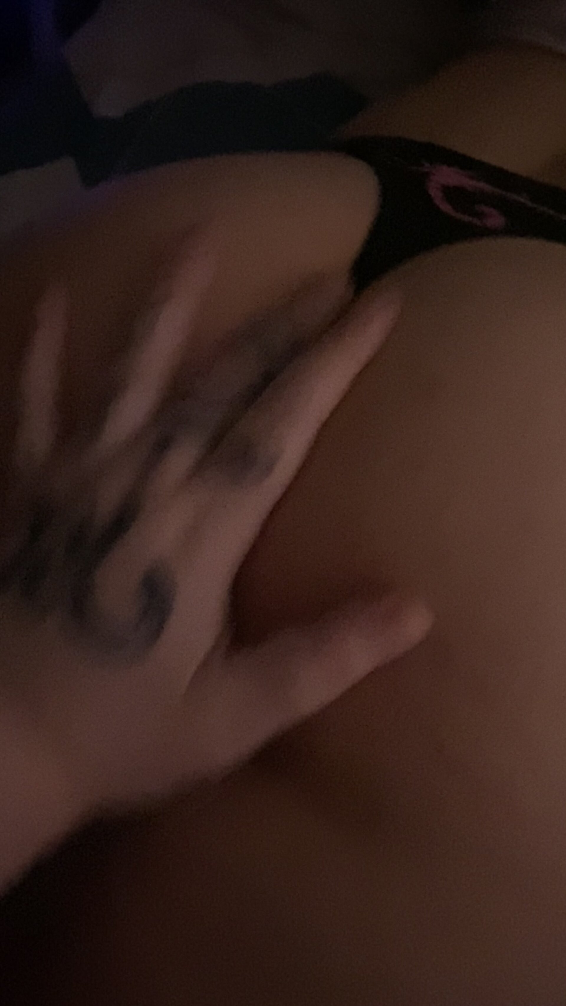 Image AmberVirginAlycia 13
