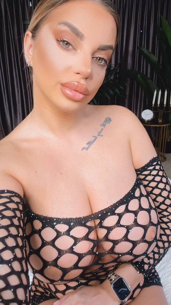 Image CassieLopez 16