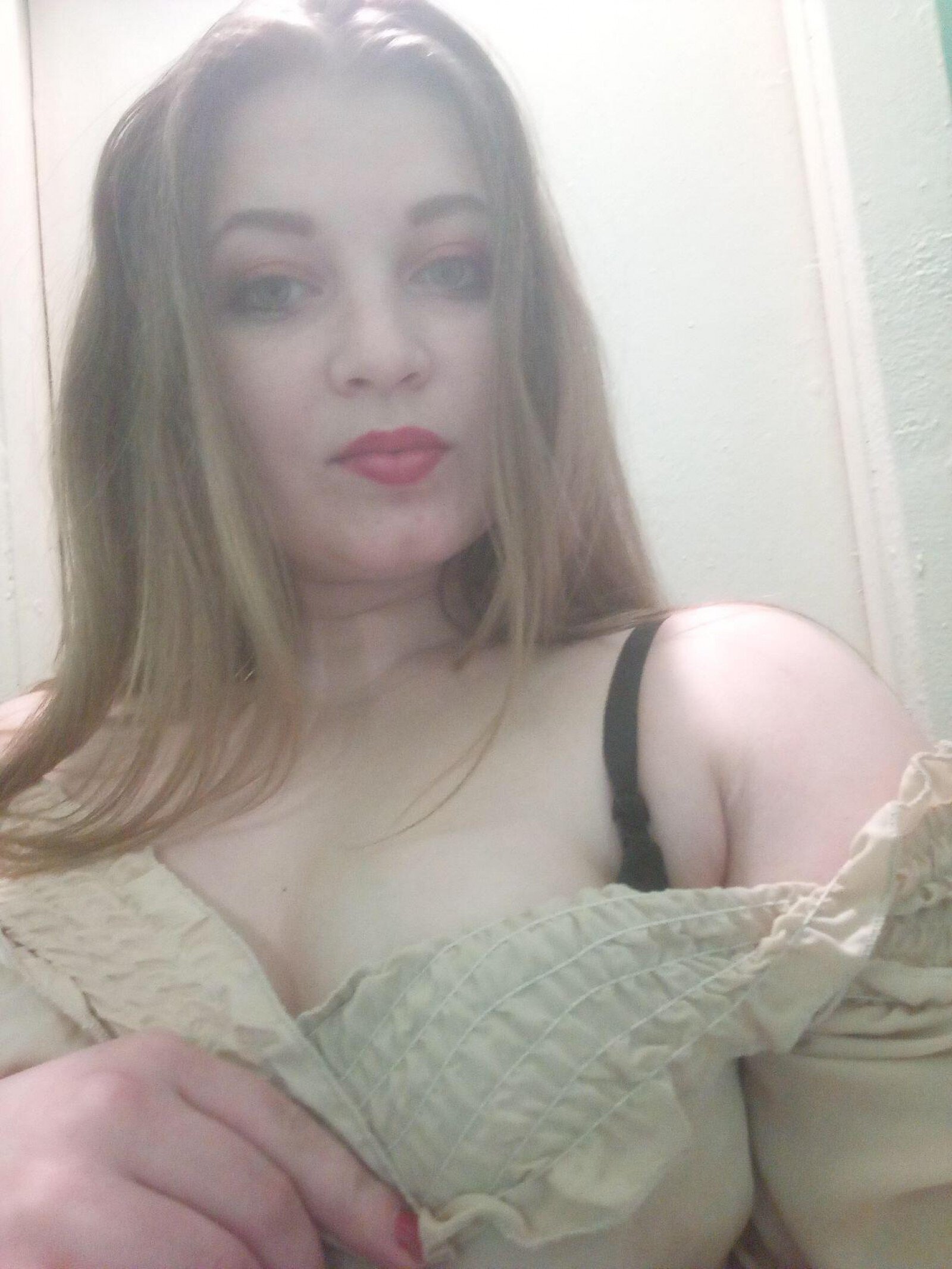 Image Elizabeth_Meow 1