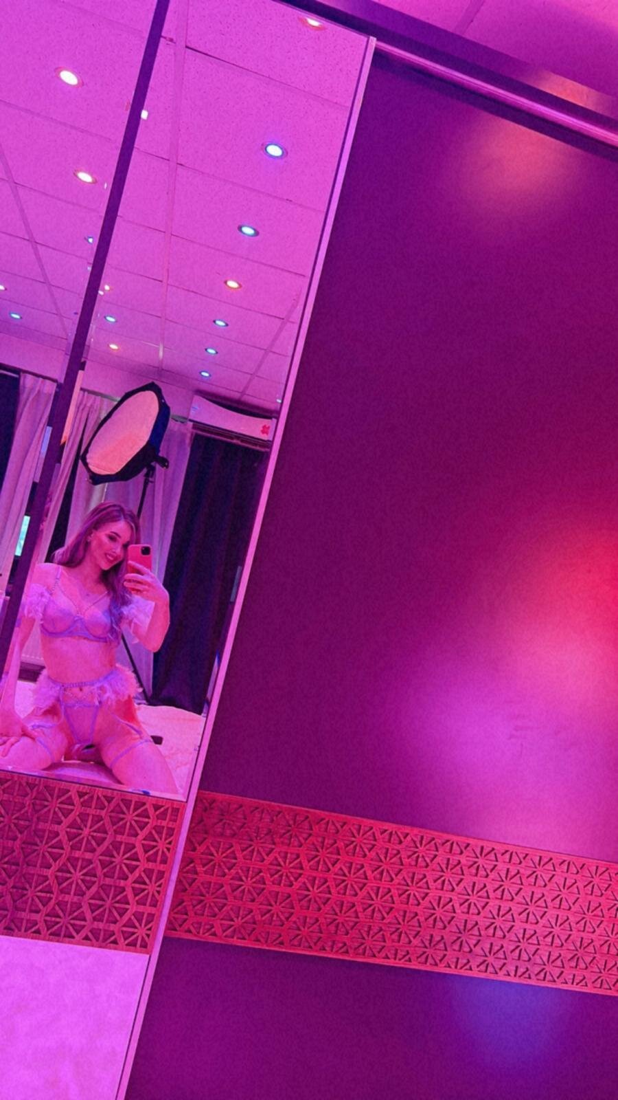 Image emily_bloom 11